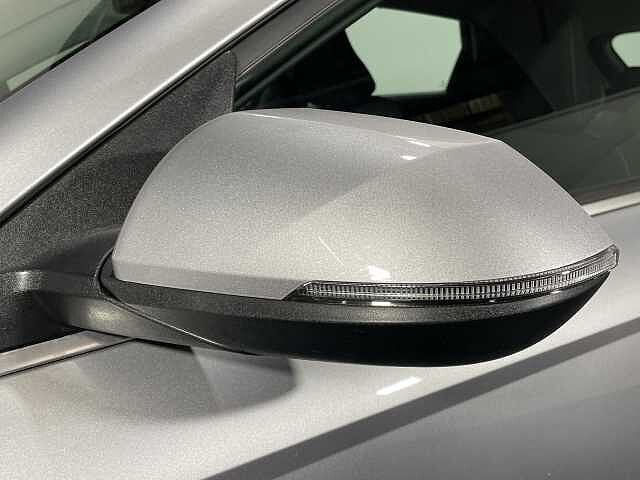 Hyundai KONA 160kW Advance 65kWh 5dr Auto 2(2023) Silver