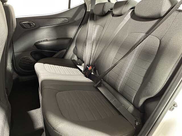 Hyundai I10 Advance Auto White