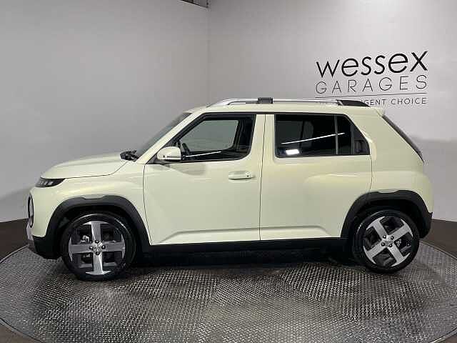Hyundai INSTER 85kW 02 49kWh 5dr Auto Beige