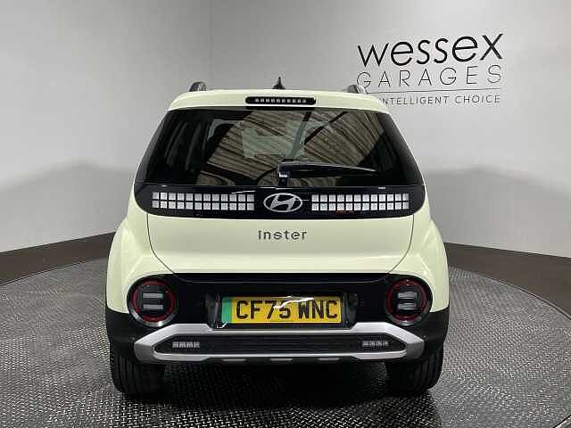 Hyundai INSTER 85kW 02 49kWh 5dr Auto Beige