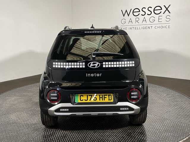 Hyundai INSTER 85kW 02 49kWh 5dr Auto Black