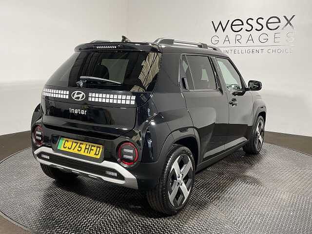 Hyundai INSTER 85kW 02 49kWh 5dr Auto Black