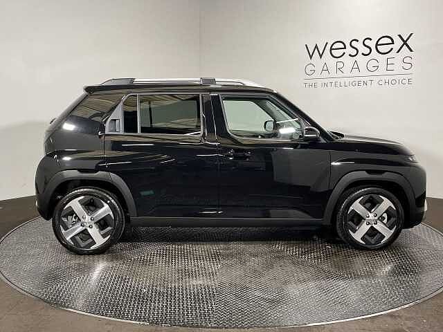 Hyundai INSTER 85kW 02 49kWh 5dr Auto Black