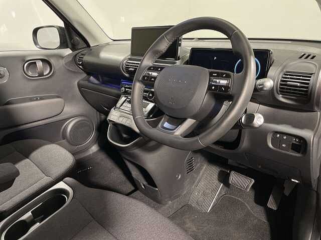 Hyundai INSTER 85kW 02 49kWh 5dr Auto Black