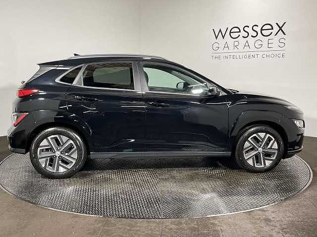Hyundai KONA 150kW Premium 64kWh 5dr Auto Black