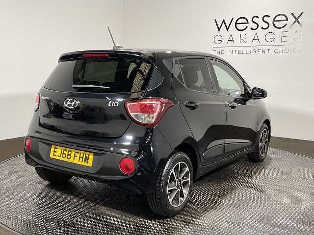 Hyundai i10 1.0 Premium 5dr