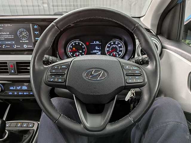 Hyundai I10 1.0 Premium Euro 6 (s/s) 5dr Blue