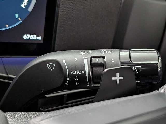 Hyundai SANTA FE 1.6 T-GDi 13.8kWh Calligraphy Auto 4WD Euro 6 (s/s) 5dr (7Seat) Olive Green