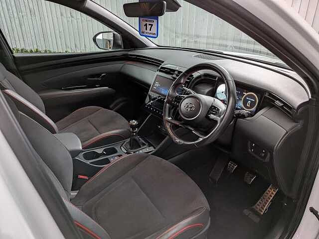 Hyundai TUCSON 1.6 T-GDi N Line Euro 6 (s/s) 5dr Atlas White