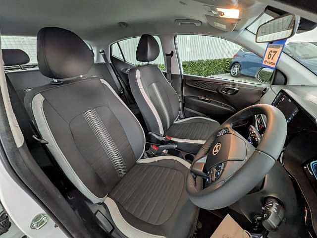 Hyundai I10 1.0 Advance Euro 6 (s/s) 5dr Atlas White