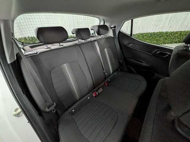 Hyundai I10 1.0 Advance Euro 6 (s/s) 5dr Atlas White