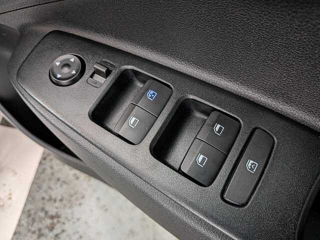 Hyundai I10 1.0 Advance Euro 6 (s/s) 5dr Atlas White