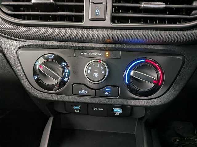 Hyundai I10 1.0 Advance Euro 6 (s/s) 5dr Atlas White