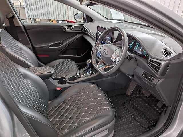 Hyundai IONIQ 1.6 h-GDi Premium DCT Euro 6 (s/s) 5dr