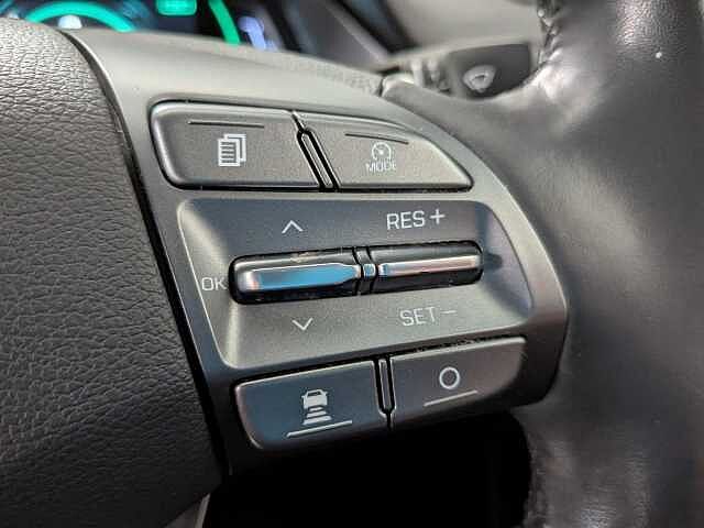Hyundai IONIQ 1.6 h-GDi Premium DCT Euro 6 (s/s) 5dr