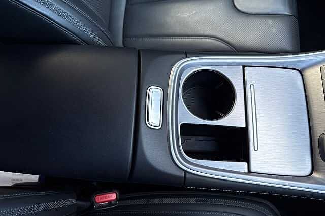 Hyundai SANTA FE 1.6 TGDi Hybrid Ultimate 5dr 4WD Auto Black