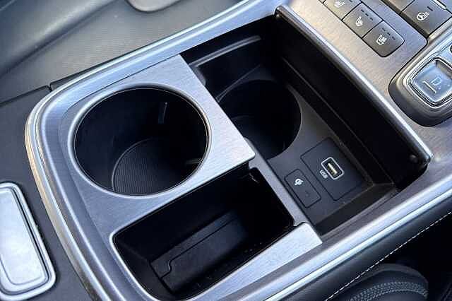 Hyundai SANTA FE 1.6 TGDi Hybrid Ultimate 5dr 4WD Auto Black