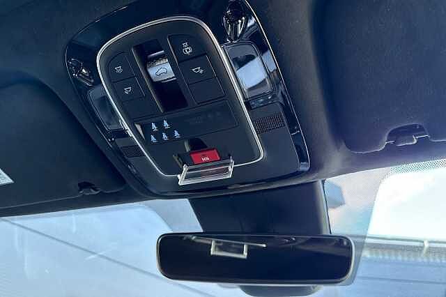 Hyundai SANTA FE 1.6 TGDi Hybrid Ultimate 5dr 4WD Auto Black