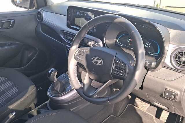 Hyundai I10 1.0 [63] Premium 5dr Auto [Nav] Black