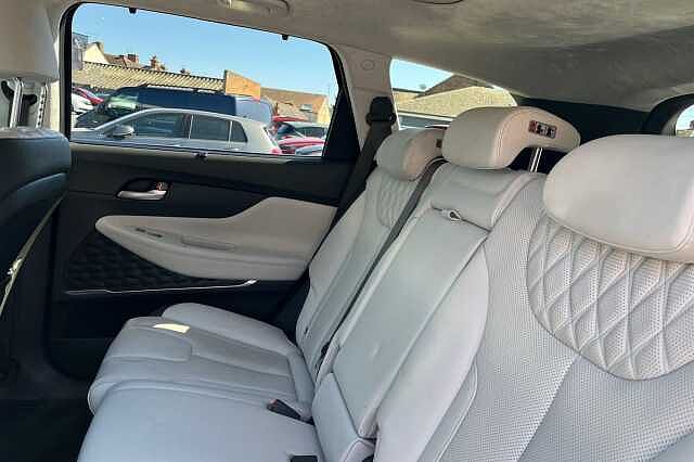 Hyundai SANTA FE 1.6 TGDi Hybrid Ultimate 5dr Auto