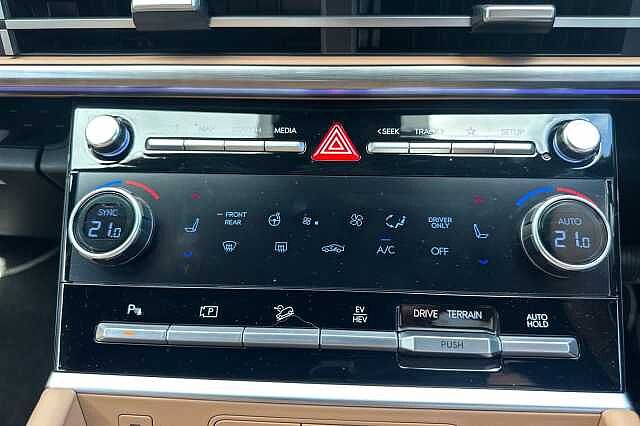 Hyundai SANTA FE 1.6 TGDi Plug-in Hybrid Ultimate 5dr 4WD Auto