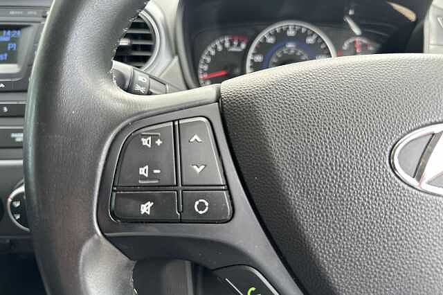 Hyundai i10 1.0 SE 5dr
