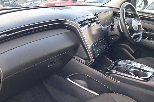 Hyundai TUCSON 1.6 TGDi Hybrid 230 Premium 5dr 2WD Auto Atlas White