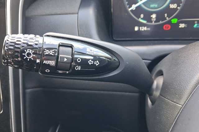 Hyundai TUCSON 1.6 TGDi Hybrid 230 Premium 5dr 2WD Auto Atlas White