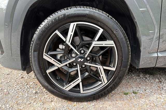 Hyundai TUCSON 1.6T Hybrid N Line S 5dr Auto Grey