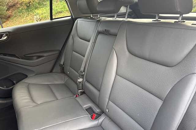 Hyundai IONIQ 100kW Premium 38kWh 5dr Auto