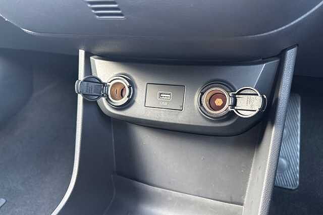 Hyundai IONIQ 100kW Premium 38kWh 5dr Auto