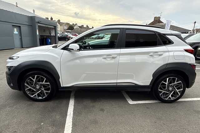 Hyundai KONA 1.6 GDi Hybrid Premium 5dr DCT White