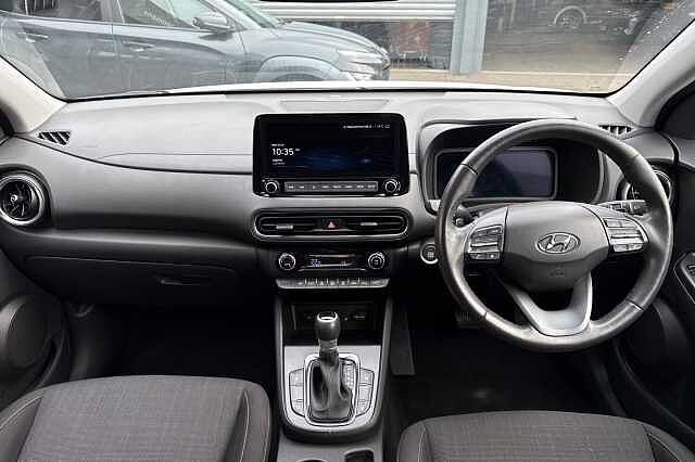 Hyundai KONA 1.6 GDi Hybrid Premium 5dr DCT White