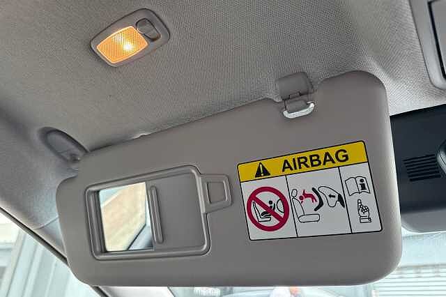 Hyundai KONA 1.6 GDi Hybrid Premium 5dr DCT White