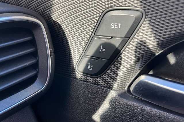 Hyundai SANTA FE 2.2 CRDi Premium SE 5dr 4WD Auto Black
