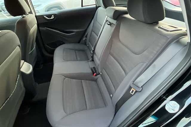 Hyundai IONIQ 1.6 GDi Hybrid SE 5dr DCT