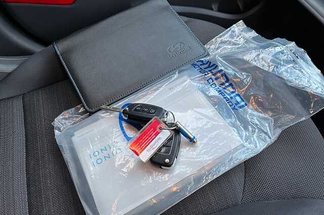 Hyundai IONIQ 1.6 GDi Hybrid SE 5dr DCT