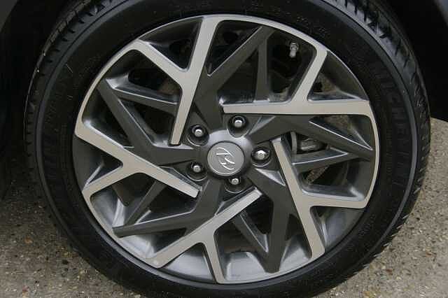 Hyundai Kona SUV 1.6GDi (141ps) Ultimate