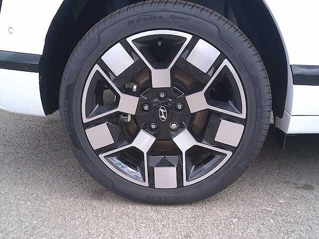 Hyundai KONA E (218ps) Ultimate Atlas White