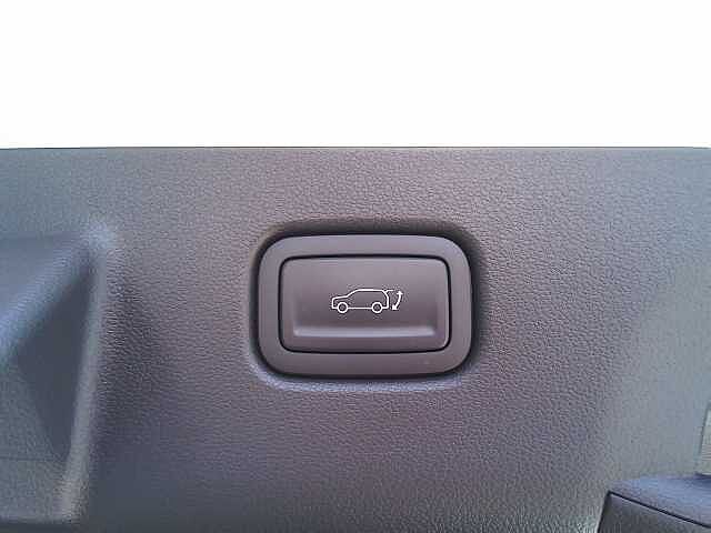 Hyundai KONA E (218ps) Ultimate Atlas White