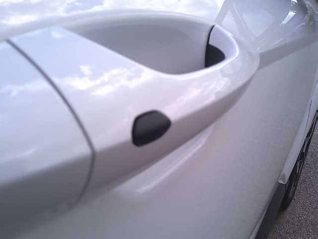 Hyundai KONA E (218ps) Ultimate Atlas White