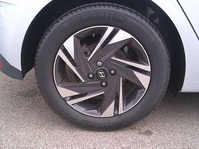 Hyundai I20 1.0 T-GDi 100ps SE Connect 48 Volt Hybrid Sleek Silver