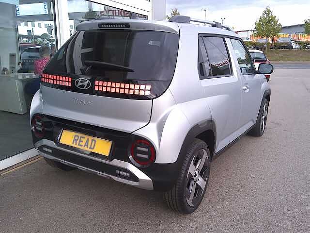 Hyundai INSTER 85kW 02 49kWh 5dr Auto Aero Silver