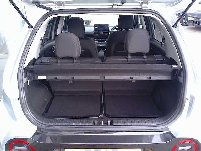 Hyundai INSTER 85kW 02 49kWh 5dr Auto Aero Silver