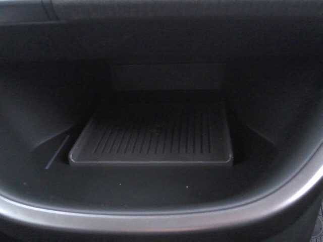 Hyundai INSTER 85kW 02 49kWh 5dr Auto Aero Silver