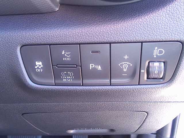 Hyundai KONA 1.6 GDi Hybrid Ultimate 5dr DCT Surfy Blue