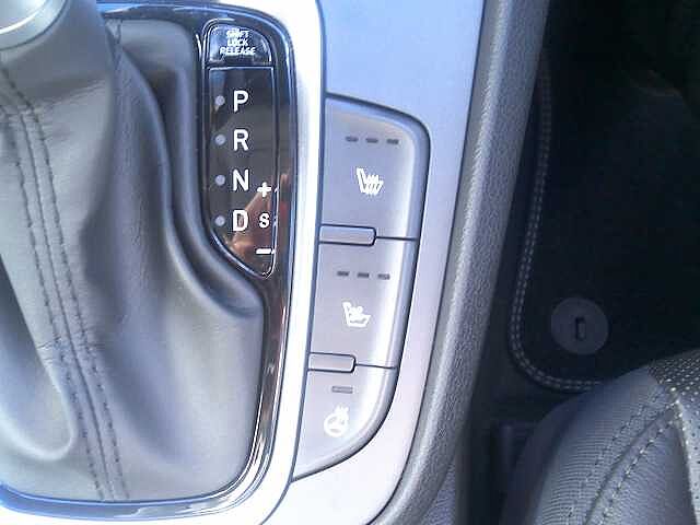 Hyundai KONA 1.6 GDi Hybrid Ultimate 5dr DCT Surfy Blue