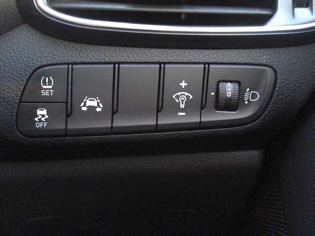 Hyundai i30 1.4T GDI N Line+ [Nav] 5dr