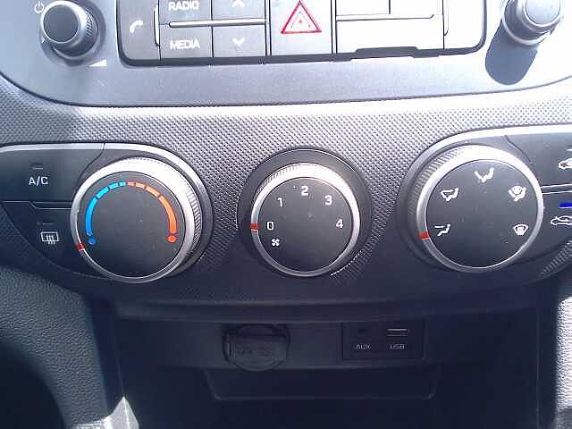 Hyundai i10 1.0 Play 5dr