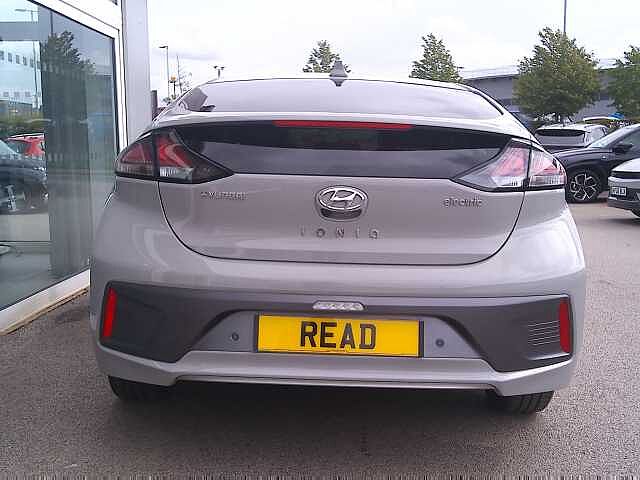 Hyundai IONIQ 100kW Premium SE 38kWh 5dr Auto